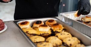 burgers cooked in oven, mini burgers